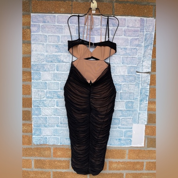 House of CB Tibi Black Cutout Ruched Midi
Dress large - Picture 8 of 16